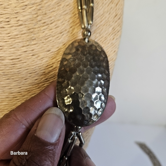 Vintage Offset Silver-tone Hammered Oval with Metal Cylinder Tube Beads Necklace - Picture 2 of 7